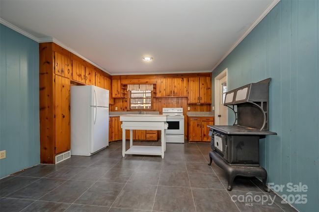 173 Nebraska St, House other with 3 bedrooms, 4 bathrooms and null parking in Spindale NC | Image 5
