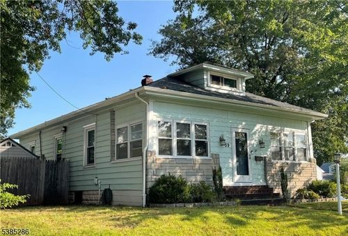 59 Trinity Ln, Woodbridge, NJ, 07095-3843 | Card Image