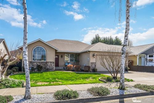 2500 Redwood Ave, Longview, WA, 98632-9253 | Card Image