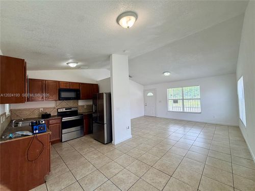 408 Nw 12th St, Florida City, FL, 33034-2127 | Card Image