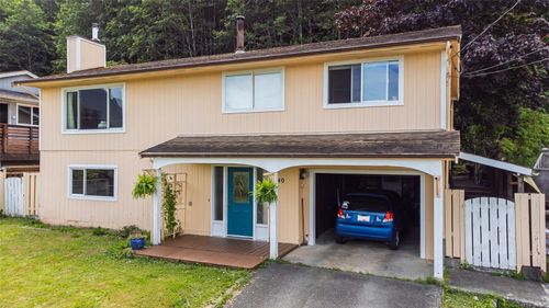 540 Macmillan Dr, Sayward, BC, V0P1R0 | Card Image
