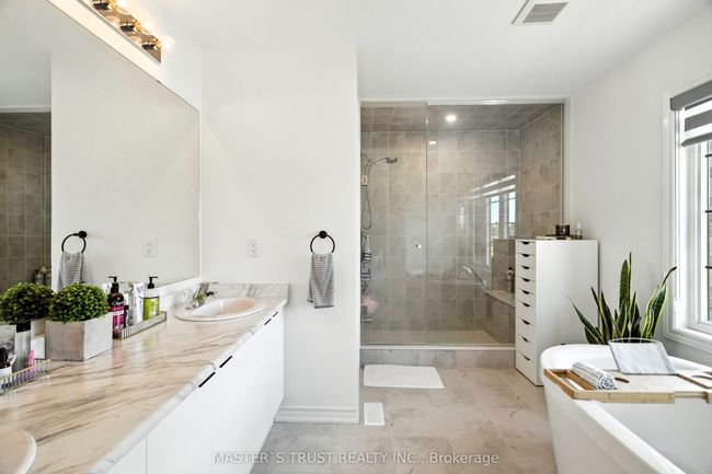 82 Calypso Ave, House other with 5 bedrooms, 4 bathrooms and 2 parking in Minesing ON | Image 39