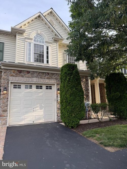 349 Village Way, CHALFONT, PA, 18914-1845 | Card Image