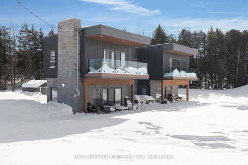 31 Hemlock Ave, Waubaushene, ON, L0K2C0 | Card Image