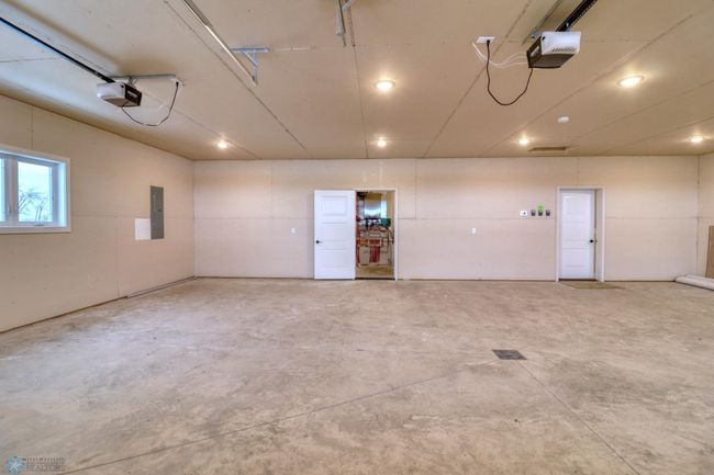 Heated, Insulated 3 Stall Garage | Image 38