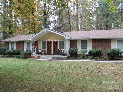 106 E Laurel Ln, Etowah, NC, 28729-8763 | Card Image