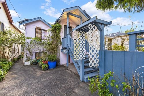 4940 Killarney St, Vancouver, BC, V5R3V7 | Card Image