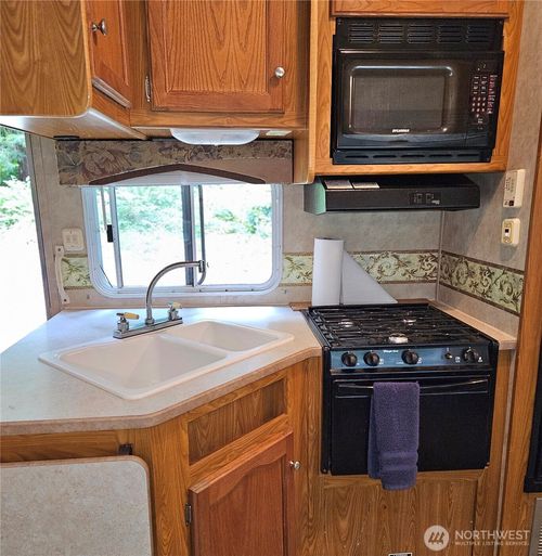 231 E Go Onna Dr, Quilcene, WA, 98376-9403 | Card Image
