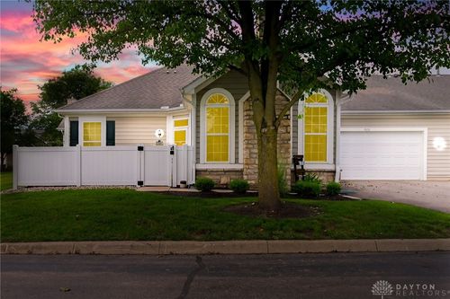 4655 Cobblestone Dr, Tipp City, OH, 45371-8355 | Card Image