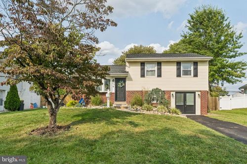 609 Stewart Rd, Hatboro, PA, 19040-2423 | Card Image