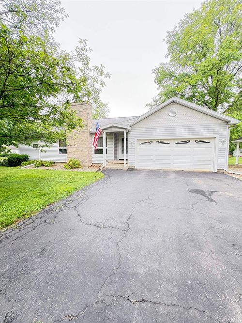 318 S Clinton St, Mulberry, IN, 46058-2205 | Card Image