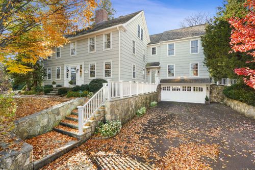 216 Hillspoint Road, Westport, CT, 06880 | Card Image