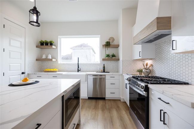 4102 Alice St, House other with 3 bedrooms, 4 bathrooms and null parking in Houston TX | Image 6