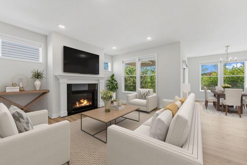 18 Palomino Ct, Hudson, WI, 54016-6303 | Card Image