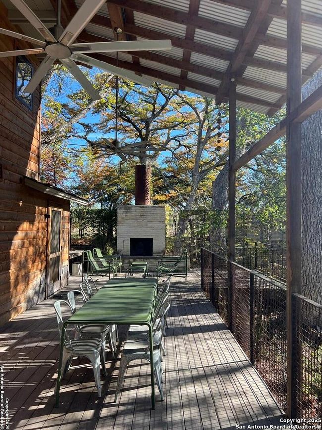 412 Lebouf Rd, House other with 3 bedrooms, 3 bathrooms and null parking in Utopia TX | Image 37