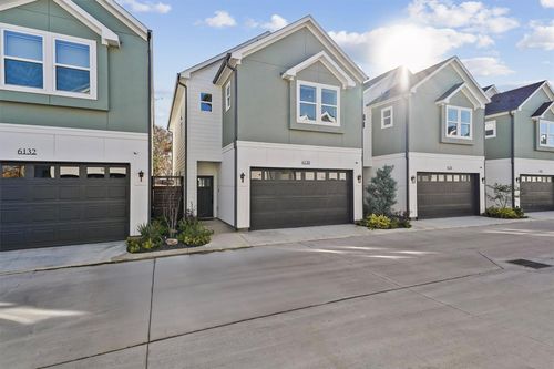 6128 Endeavor Heights Rd, Houston, TX, 77001 | Card Image