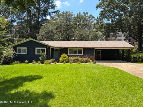 3955 Berkley Dr, Jackson, MS, 39211-6308 | Card Image