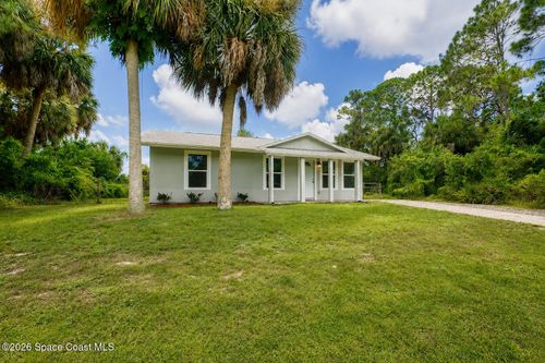 1076 Ivanhoe St Nw, Palm Bay, FL, 32907-2723 | Card Image