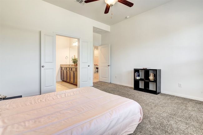 557 Scenic Bluff Dr, House other with 3 bedrooms, 3 bathrooms and 4 parking in Georgetown TX | Image 25