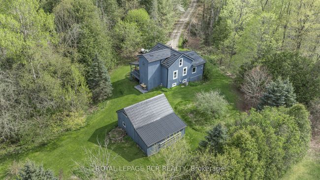 17329 Shaws Creek Rd, House other with 3 bedrooms, 2 bathrooms and 6 parking in Belfountain ON | Image 36