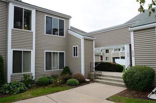 224-224 Nassau Dr, Springfield, MA, 01129-1428 | Card Image