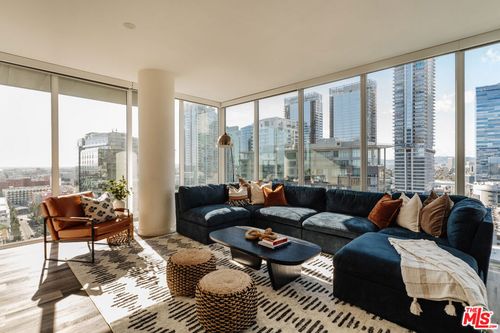 1901-1050 S Grand Ave, Los Angeles, CA, 90007-1457 | Card Image