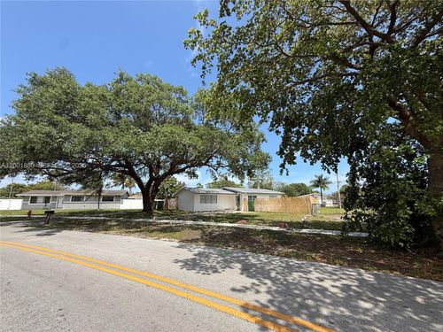 1606 Nw 12th Ave, Fort Lauderdale, FL, 33311-4719 | Card Image