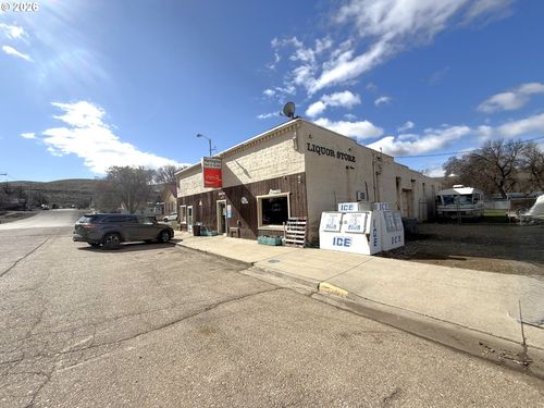 165 1st St E, Huntington, OR, 97907-1006 | Card Image