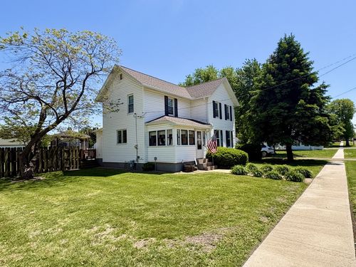 312 S Washington St, Sheffield, IL, 61361-9761 | Card Image