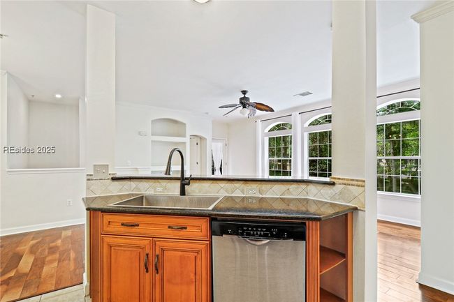 APT-3710 - 4 Indigo Run Dr, Condo with 2 bedrooms, 2 bathrooms and null parking in Hilton Head Island SC | Image 6