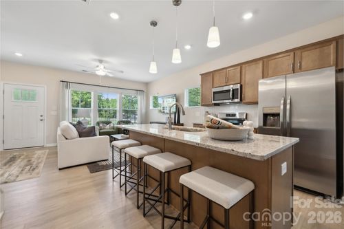 32-5613 Retledge St, Charlotte, NC, 28269 | Card Image