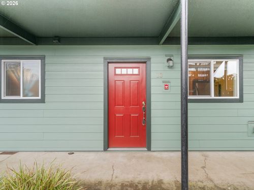 10-9333 N Lombard St, Portland, OR, 97203 | Card Image