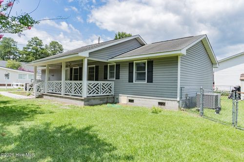 12 Sandy Cv, Elizabethtown, NC, 28337-6225 | Card Image