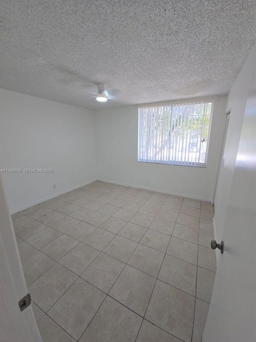 apt-f210-4035 W Mcnab Rd, Pompano Beach, FL, 33069-4952 | Card Image
