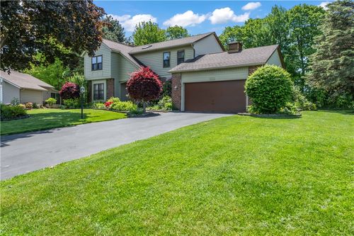 262 Montvale Ln, Greece, NY, 14626-5213 | Card Image