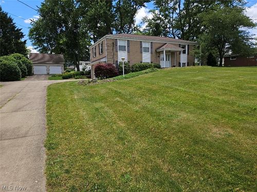 8162 Mona St Sw, Navarre, OH, 44662-9708 | Card Image