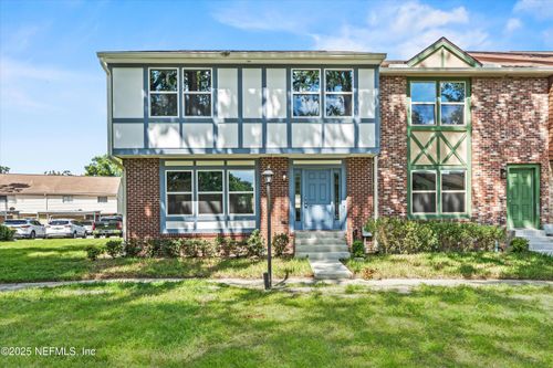 8211 Kensington Sq, JACKSONVILLE, FL, 32217-4401 | Card Image