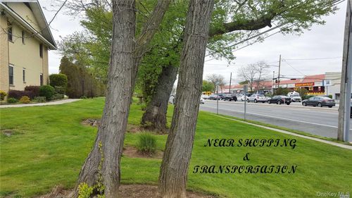 apt-5-700 Broadway, Amityville, NY, 11701-2236 | Card Image