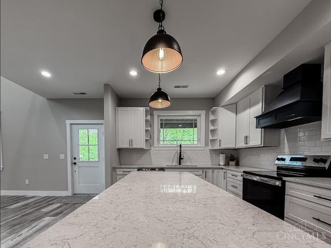 2142 State Line Rd, House other with 3 bedrooms, 4 bathrooms and null parking in West Harrison IN | Image 9