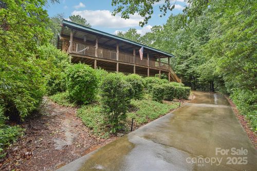 66 Ashlyn Ln, Tryon, NC, 28782-8717 | Card Image