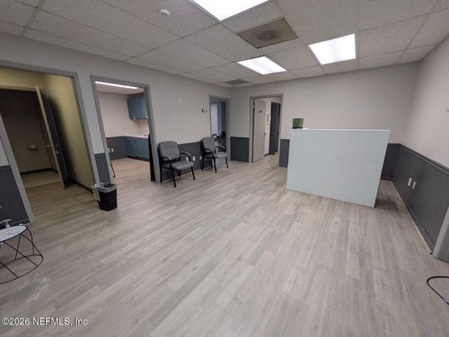 402-3117 Spring Glen Rd, Jacksonville, FL, 32207-5977 | Card Image