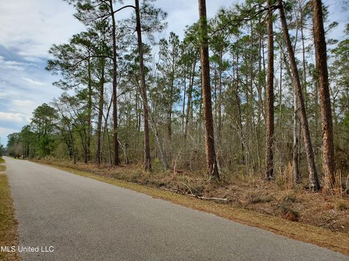 000 1st St, Bay Saint Louis, MS, 39520 | Card Image