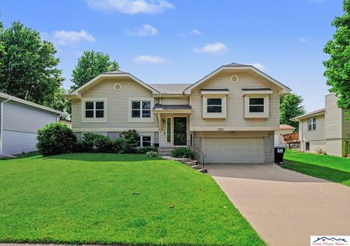 7728 S 70th St, La Vista, NE, 68128-3003 | Card Image