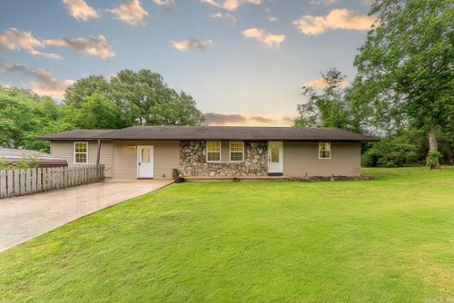 1790 Cochran Ave, Mammoth Spring, AR, 72554-7137 | Card Image