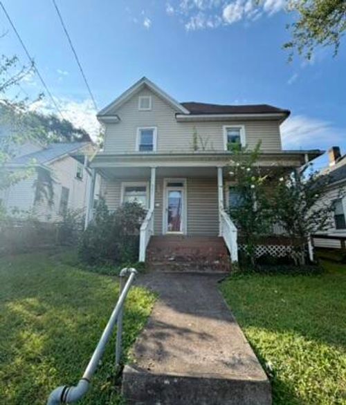 627 Albemarle Ave Se, Roanoke, VA, 24013-2327 | Card Image