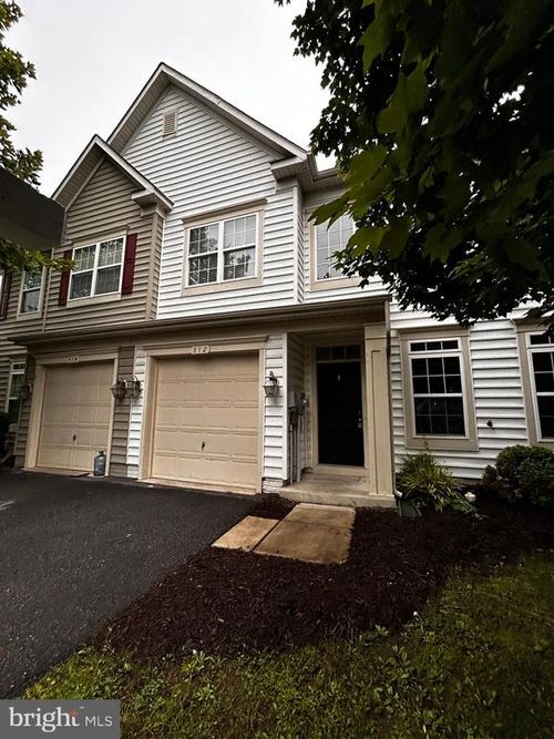 312 Quinton Oaks Cir, STEPHENS CITY, VA, 22655-3715 | Card Image