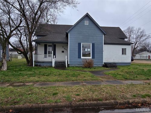 303 Greer Ave, Sikeston, MO, 63801-3019 | Card Image