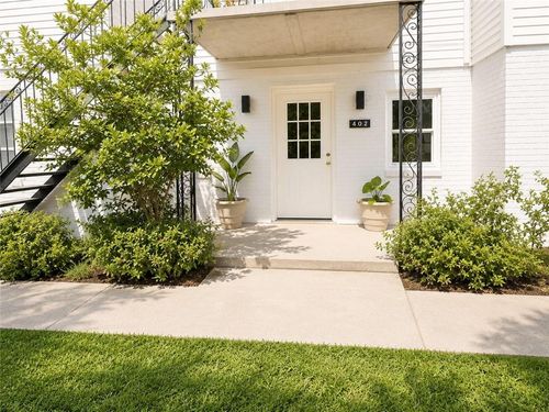 402 Aris Ave, Metairie, LA, 70005-3442 | Card Image