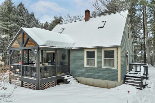 136 Lovering Ave, Loudon, NH, 03307-1202 | Card Image