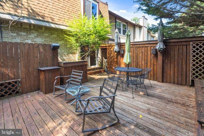 6055 Forrest Hollow Ln, Townhouse with 3 bedrooms, 3 bathrooms and null parking in SPRINGFIELD VA | Image 15